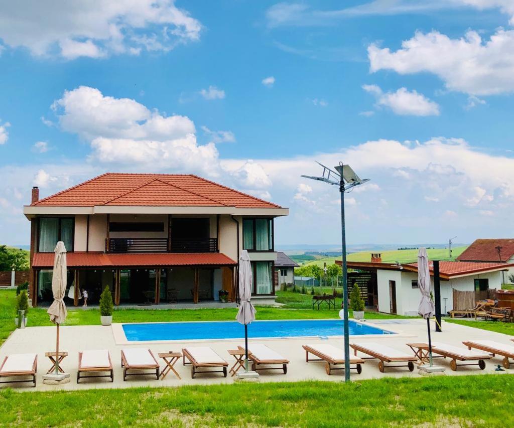 Pensiunea Roa Sandulesti Exterior photo